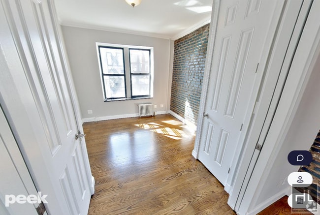 Building Photo - AMAZING ONE BEDROOM APARTMENT!! AMAZING DE...