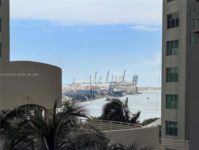 Foto del edificio - 234 NE 3rd St