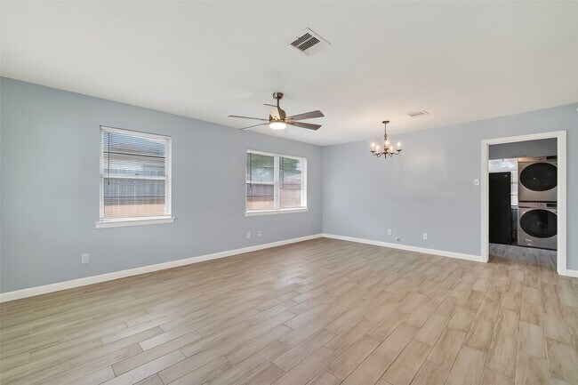 Foto del edificio - 3428 Bradford St