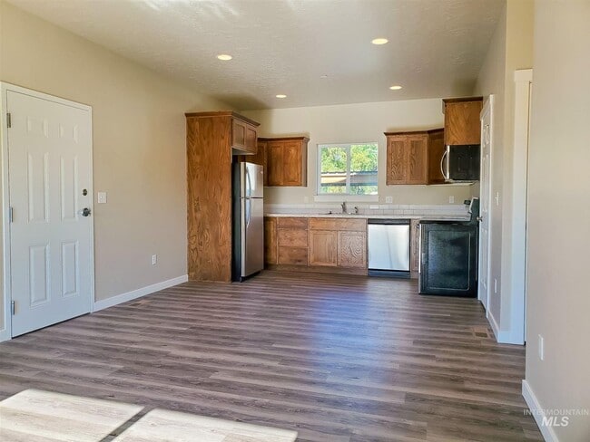 Building Photo - 1011 Pirate Cove Wy