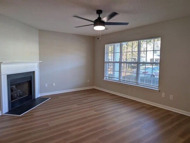 Photo - Pristine, 2 bed, 2.5 bath Townhome Located...