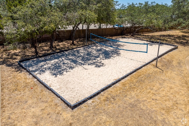 Sand Volley Ball - Overlook Townhomes