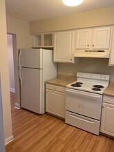 Building Photo - 1025 Carolina Rd