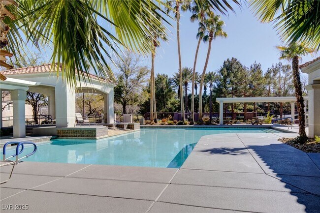 Foto del edificio - 162 Mountainside Dr