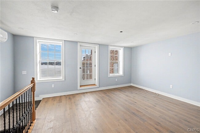 Building Photo - 28 E Genesee St