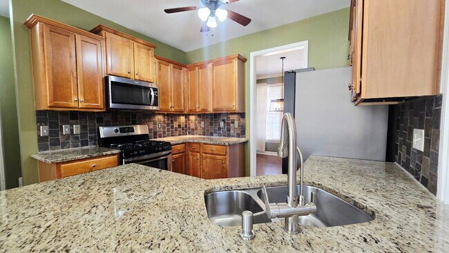 Foto del edificio - 203 Elmbrook Ln