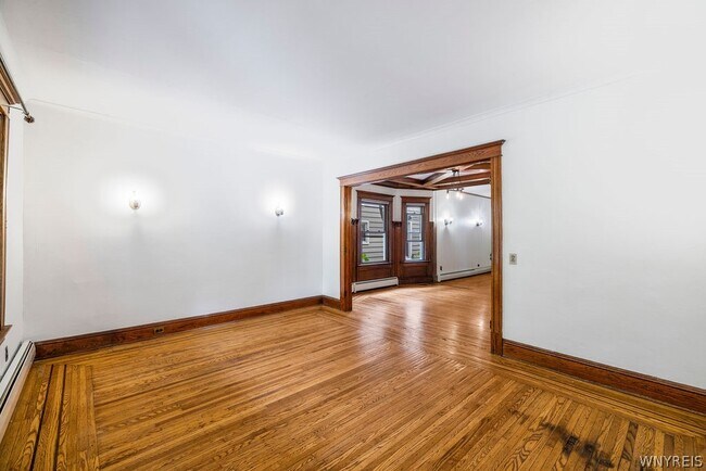 Foto del edificio - 845 Potomac Ave