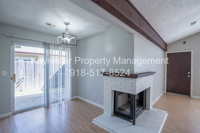 Building Photo - 1448 S 108th E Pl