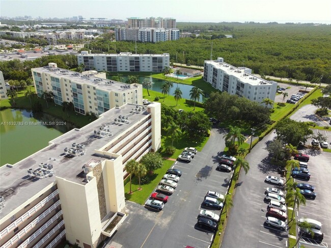 Foto del edificio - 131 SE 3rd Ave