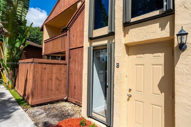 Foto del edificio - 6211 SW 116th Pl