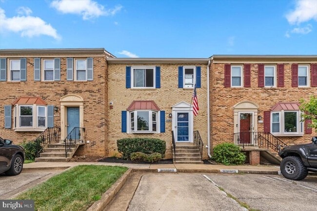 Foto del edificio - 1033 N George Mason Dr