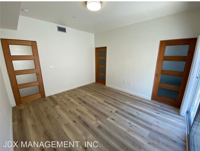 Building Photo - 3333 Reynard Way