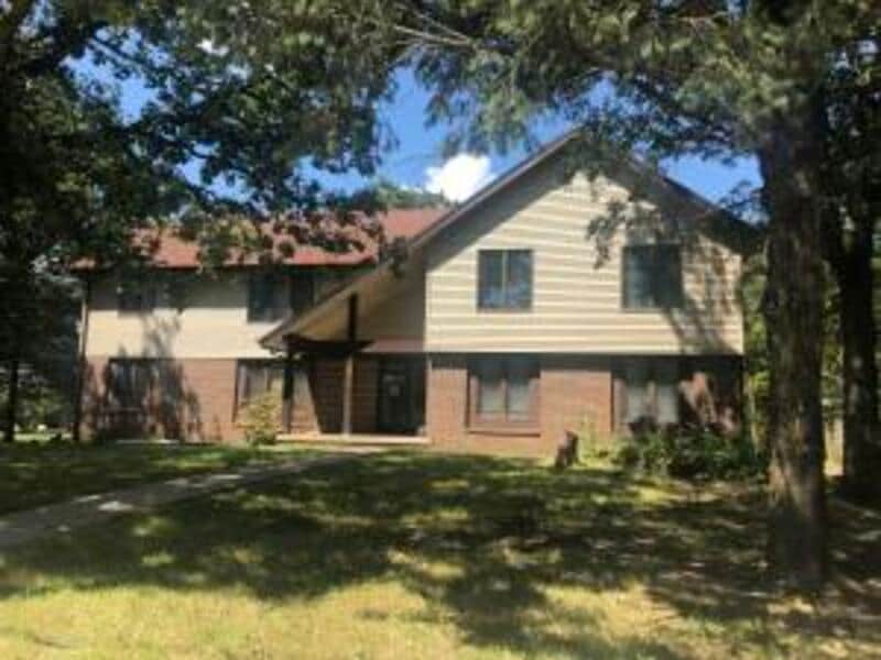 925 R Ave Unit 104, Nevada, IA 50201 Condo for Rent in Nevada, IA