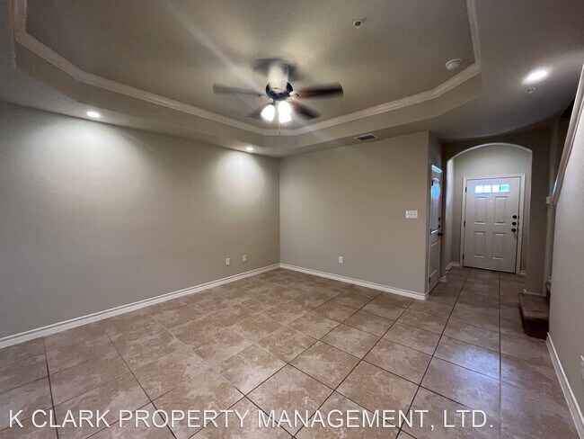 Foto del edificio - 3 br, 2.5 bath House - 6522 MARCEL WAY #102
