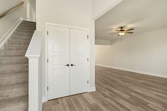Building Photo - 337 Crosswinds Dr