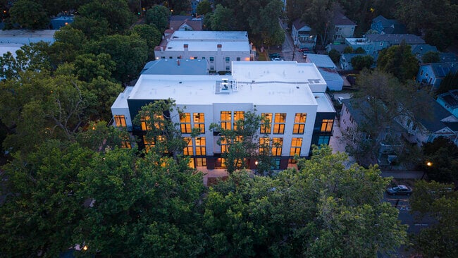 Building Photo - The Grace