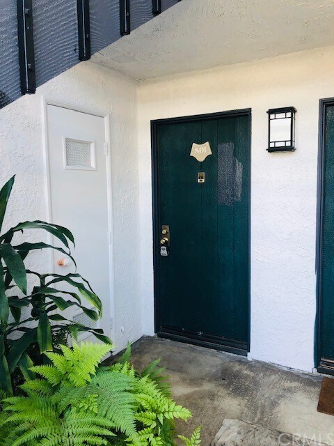 Foto principal - 2323 Huntington St