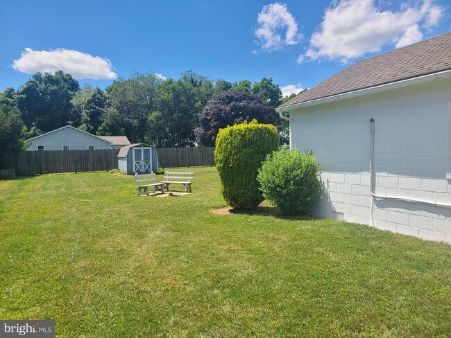 Building Photo - 287 Barnsley Rd