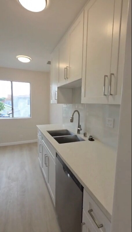 Foto del edificio - 1134 E Doran St