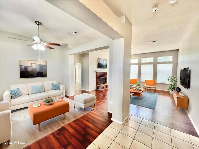 Building Photo - 2210 Green Mere Dr