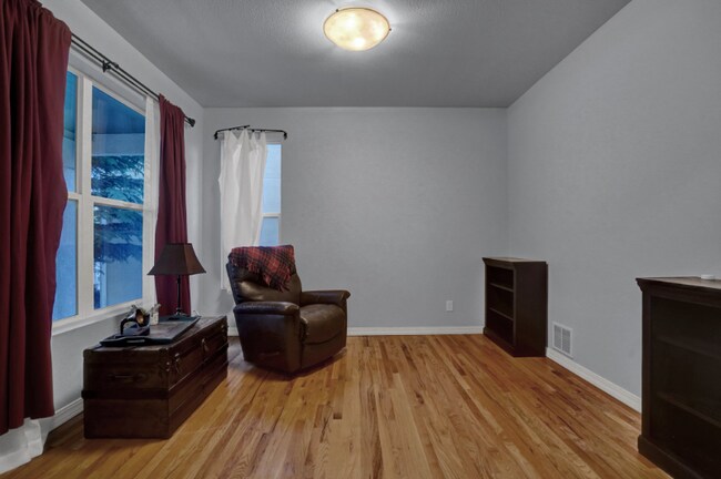 Photo - 10614 Rhinestone Dr House