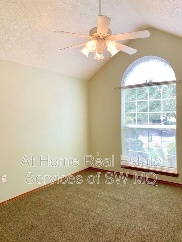 Building Photo - 4047 W Watkins St