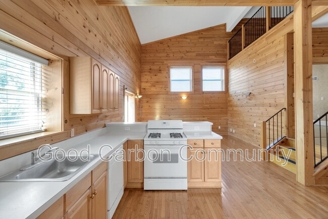 Foto del edificio - 852 Kenmore Ave
