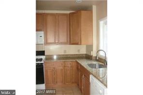 Building Photo - 3426 Martha Custis Dr