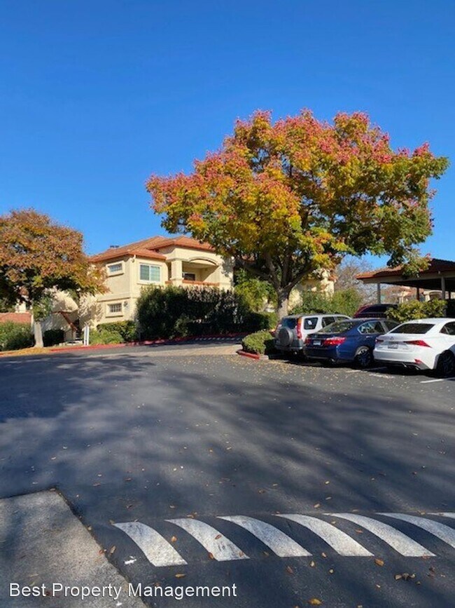 Building Photo - 3 br, 2 bath House - 6986 Stagecoach Rd. #G