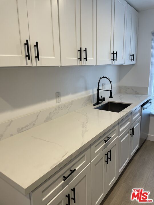 Foto del edificio - 1254 N Orange Grove Ave