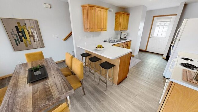 Foto del edificio - 3509 E 11th St
