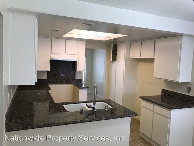 Foto del edificio - 2617 W Columbine Ave