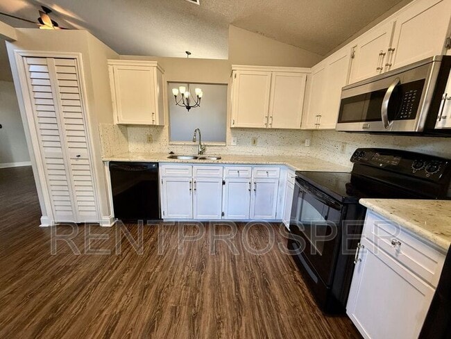 Foto del edificio - 9503 Rosewalk Ct