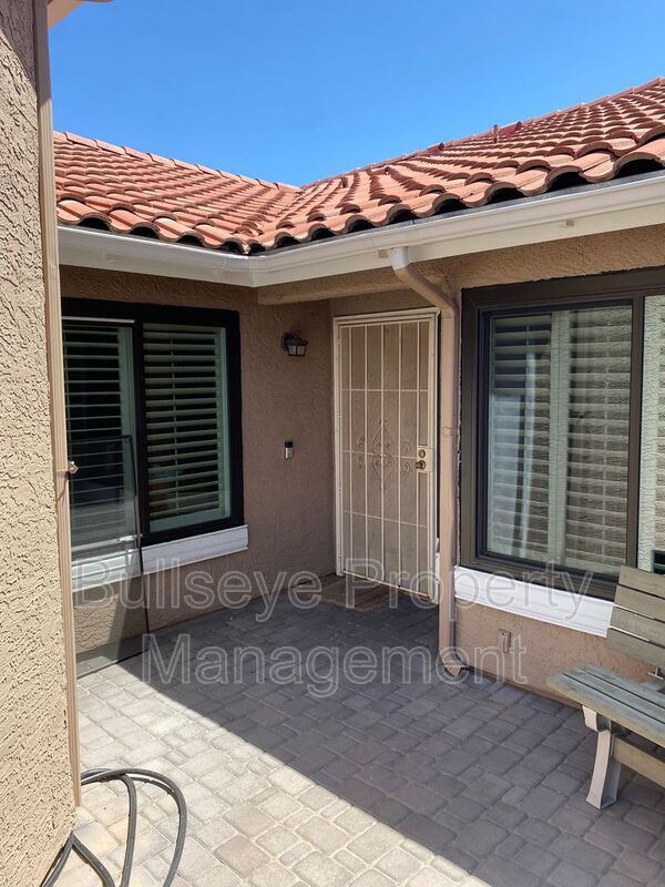 Foto del edificio - 3510 E Hampton Ave