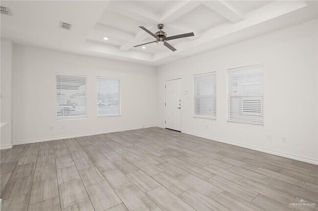 Foto del edificio - 913 W Kohala Ave