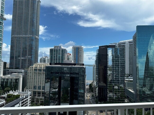 Building Photo - 1250 S Miami Ave