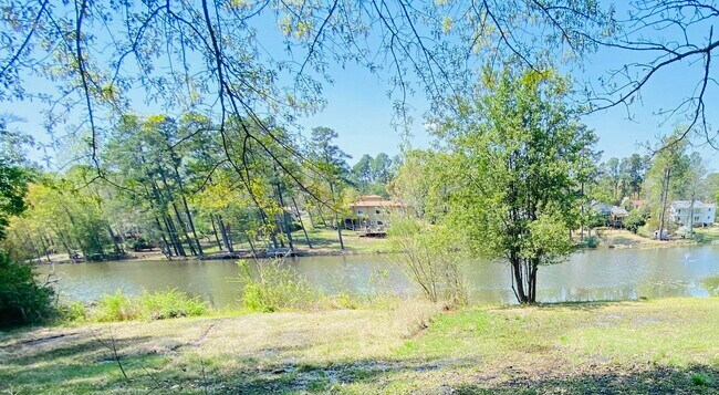 Foto del edificio - 5617 Nix Rd