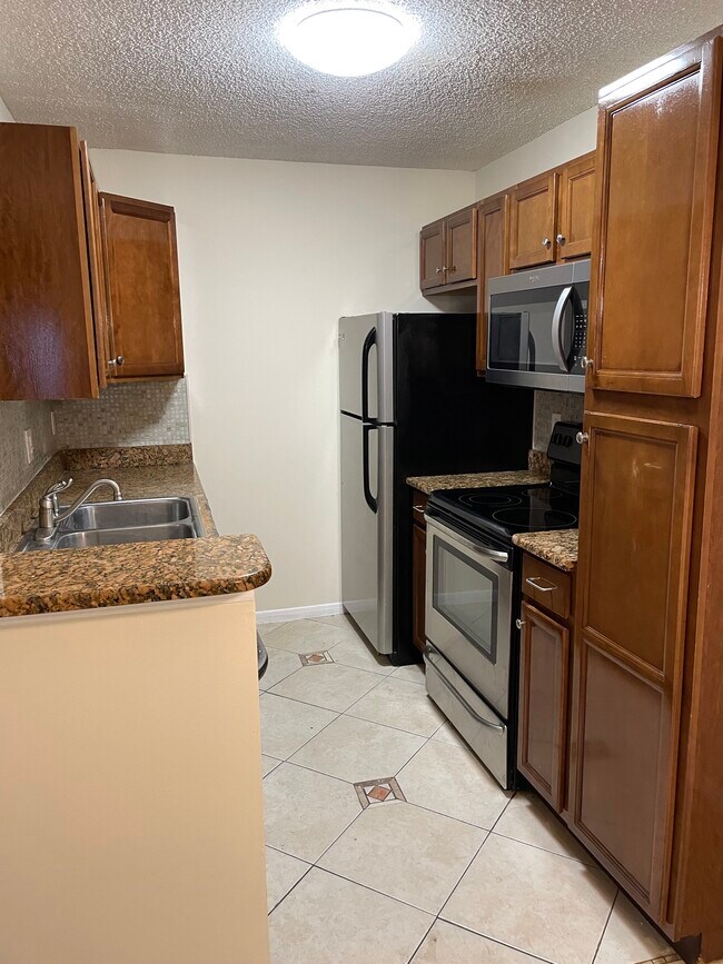 Cocina - 712 Secret Harbor Ln