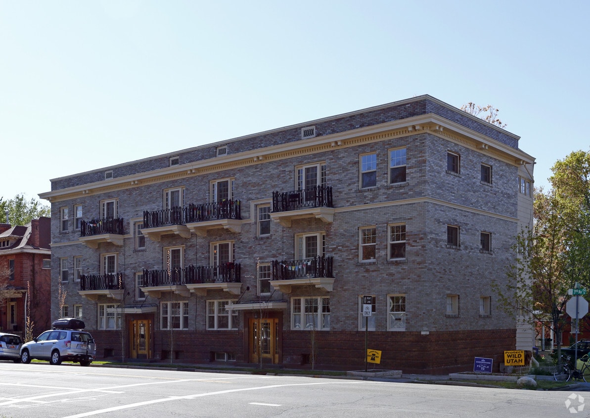 Primary Photo - 454-458 3rd Ave
