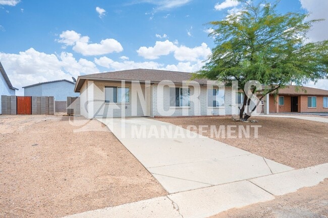 Building Photo - 10077 S Tampico Ln