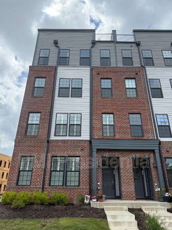 Building Photo - 244 Brattice Dr