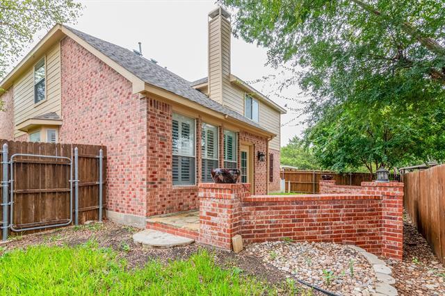 Building Photo - 2212 Bayou Ct