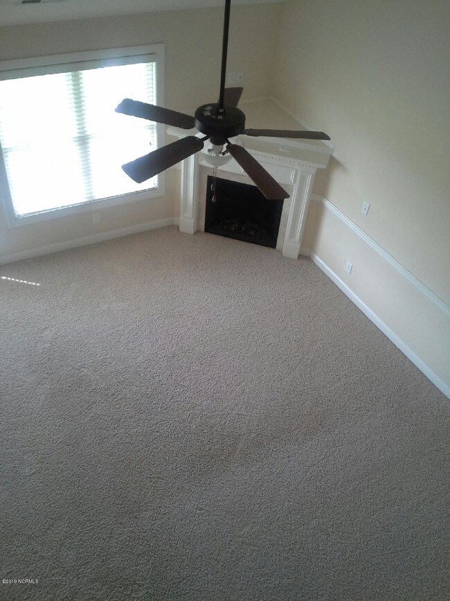 Foto del edificio - 4101 Dixie Ct