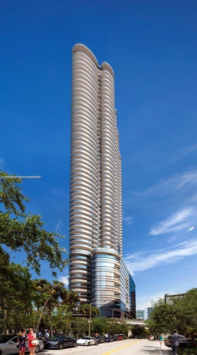 Building Photo - 1000 Brickell Plaza