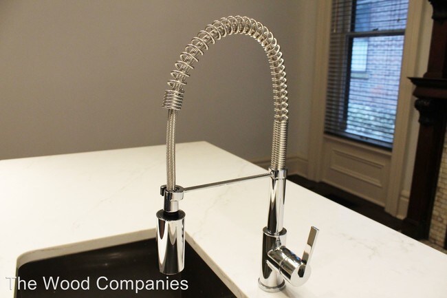 Foto del edificio - 82-94 W 1st Ave