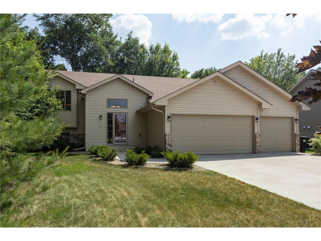 Foto principal - 10483 6th St NE
