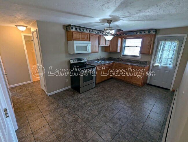 Foto del edificio - Beautifully Maintained Brick Duplex