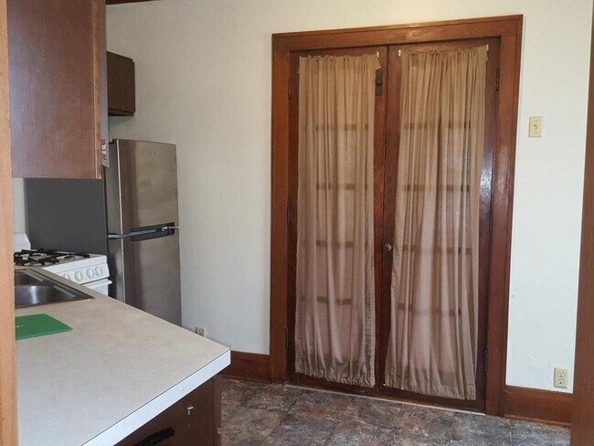 Foto del edificio - 2521 Iowa Street #1