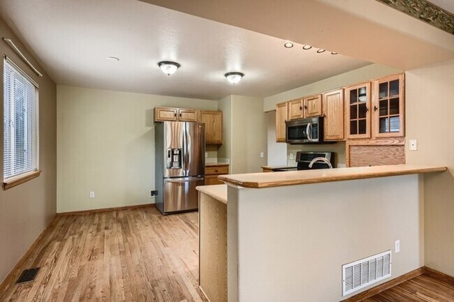 Building Photo - 8750 Skylark Street, Highlands Ranch, CO, ...