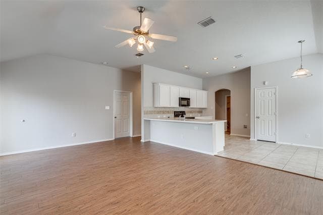 Foto del edificio - 5137 Breeze Hollow Ct